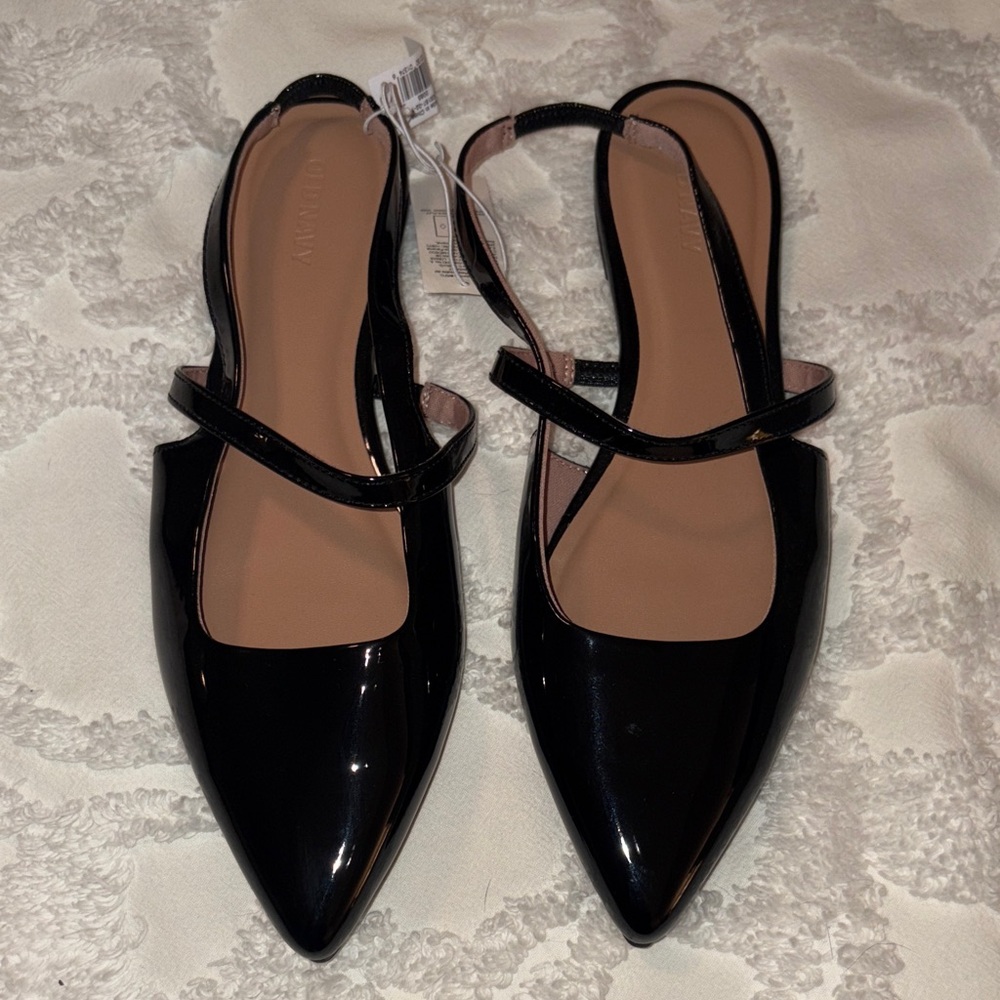 Old Navy Glossy Black Pointed Flats